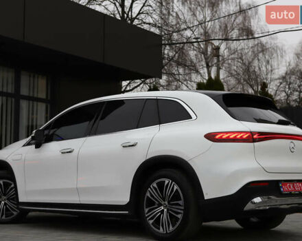 Белый Мерседес EQS SUV, объемом двигателя 0 л и пробегом 32 тыс. км за 56900 $, фото 77 на Automoto.ua