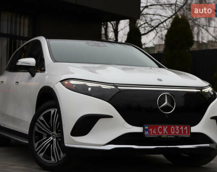 Белый Мерседес EQS SUV, объемом двигателя 0 л и пробегом 32 тыс. км за 56900 $, фото 35 на Automoto.ua