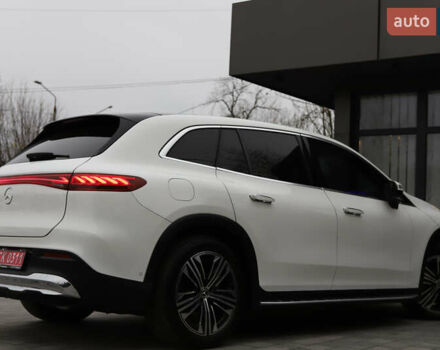 Белый Мерседес EQS SUV, объемом двигателя 0 л и пробегом 32 тыс. км за 56900 $, фото 67 на Automoto.ua