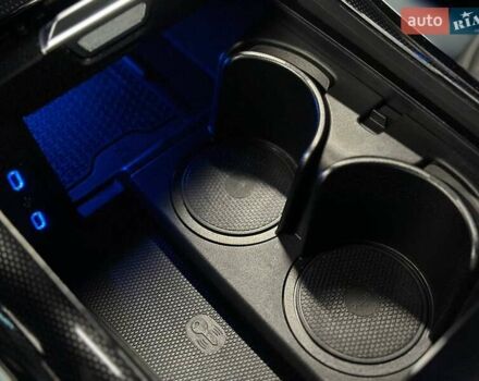 Білий Мерседес EQS SUV, об'ємом двигуна 0 л та пробігом 36 тис. км за 91911 $, фото 18 на Automoto.ua