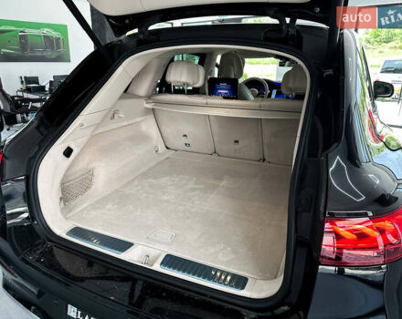 Черный Мерседес EQS SUV, объемом двигателя 0 л и пробегом 25 тыс. км за 87800 $, фото 34 на Automoto.ua