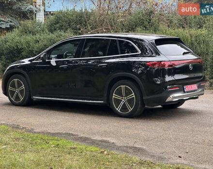 Чорний Мерседес EQS SUV, об'ємом двигуна 0 л та пробігом 63 тис. км за 60000 $, фото 3 на Automoto.ua