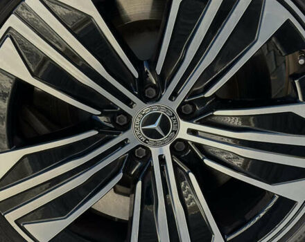 Чорний Мерседес EQS SUV, об'ємом двигуна 0 л та пробігом 24 тис. км за 73500 $, фото 18 на Automoto.ua