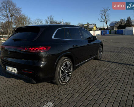 Черный Мерседес EQS SUV, объемом двигателя 0 л и пробегом 49 тыс. км за 55000 $, фото 44 на Automoto.ua