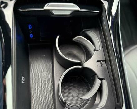 Черный Мерседес EQS SUV, объемом двигателя 0 л и пробегом 30 тыс. км за 68000 $, фото 25 на Automoto.ua