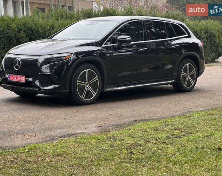 Чорний Мерседес EQS SUV, об'ємом двигуна 0 л та пробігом 63 тис. км за 60000 $, фото 1 на Automoto.ua
