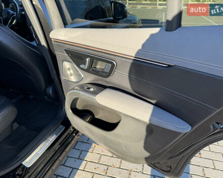 Черный Мерседес EQS SUV, объемом двигателя 0 л и пробегом 49 тыс. км за 55000 $, фото 14 на Automoto.ua