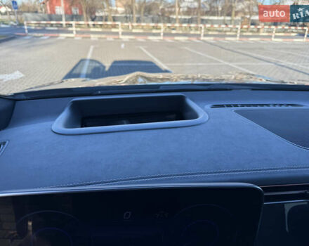 Черный Мерседес EQS SUV, объемом двигателя 0 л и пробегом 49 тыс. км за 55000 $, фото 23 на Automoto.ua