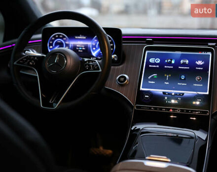 Чорний Мерседес EQS SUV, об'ємом двигуна 0 л та пробігом 72 тис. км за 66000 $, фото 35 на Automoto.ua