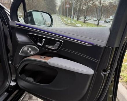 Черный Мерседес EQS SUV, объемом двигателя 0 л и пробегом 30 тыс. км за 68000 $, фото 21 на Automoto.ua