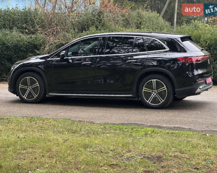 Чорний Мерседес EQS SUV, об'ємом двигуна 0 л та пробігом 63 тис. км за 60000 $, фото 2 на Automoto.ua