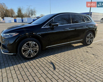 Черный Мерседес EQS SUV, объемом двигателя 0 л и пробегом 49 тыс. км за 55000 $, фото 12 на Automoto.ua