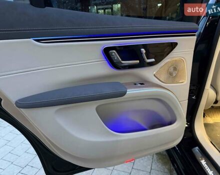 Чорний Мерседес EQS SUV, об'ємом двигуна 0 л та пробігом 28 тис. км за 72900 $, фото 32 на Automoto.ua