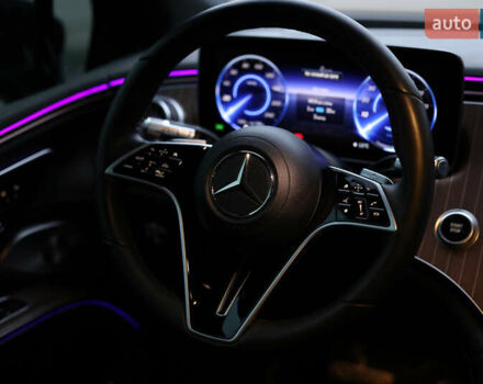 Чорний Мерседес EQS SUV, об'ємом двигуна 0 л та пробігом 72 тис. км за 66000 $, фото 36 на Automoto.ua