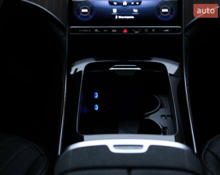 Чорний Мерседес EQS SUV, об'ємом двигуна 0 л та пробігом 72 тис. км за 66000 $, фото 37 на Automoto.ua