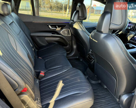 Черный Мерседес EQS SUV, объемом двигателя 0 л и пробегом 49 тыс. км за 55000 $, фото 46 на Automoto.ua