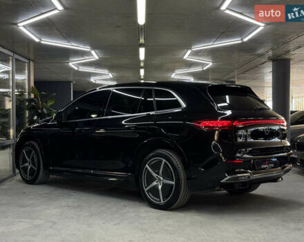 Черный Мерседес EQS SUV, объемом двигателя 0 л и пробегом 33 тыс. км за 69900 $, фото 10 на Automoto.ua