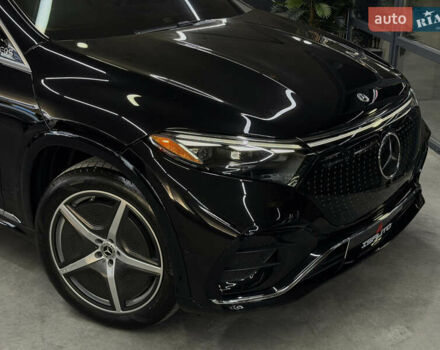 Черный Мерседес EQS SUV, объемом двигателя 0 л и пробегом 33 тыс. км за 69900 $, фото 2 на Automoto.ua