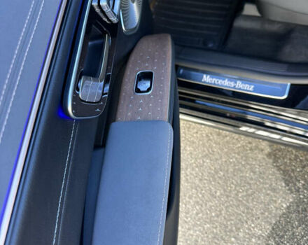 Черный Мерседес EQS SUV, объемом двигателя 0 л и пробегом 33 тыс. км за 95000 $, фото 7 на Automoto.ua