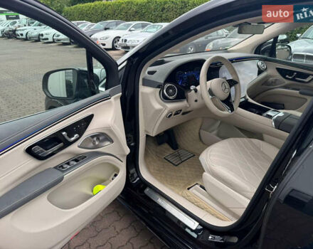 Чорний Мерседес EQS SUV, об'ємом двигуна 0 л та пробігом 36 тис. км за 111000 $, фото 14 на Automoto.ua