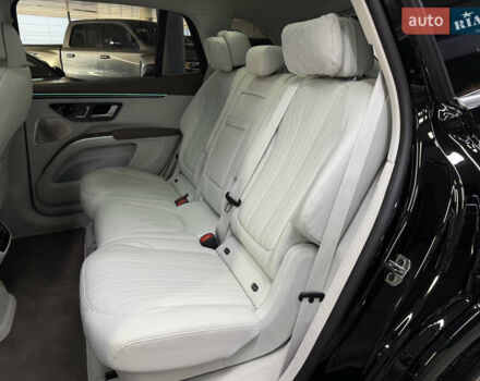Черный Мерседес EQS SUV, объемом двигателя 0 л и пробегом 33 тыс. км за 69900 $, фото 21 на Automoto.ua