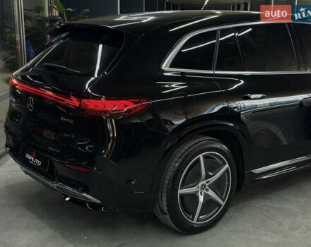 Черный Мерседес EQS SUV, объемом двигателя 0 л и пробегом 33 тыс. км за 69900 $, фото 15 на Automoto.ua
