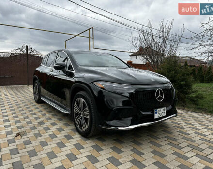 Чорний Мерседес EQS SUV, об'ємом двигуна 0 л та пробігом 2 тис. км за 75000 $, фото 3 на Automoto.ua