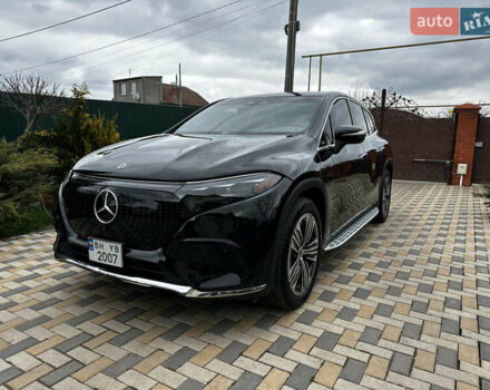 Чорний Мерседес EQS SUV, об'ємом двигуна 0 л та пробігом 2 тис. км за 75000 $, фото 1 на Automoto.ua