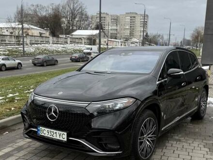 Черный Мерседес EQS SUV, объемом двигателя 0 л и пробегом 30 тыс. км за 68000 $, фото 1 на Automoto.ua