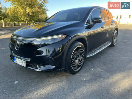 Черный Мерседес EQS SUV, объемом двигателя 0 л и пробегом 5 тыс. км за 60000 $, фото 1 на Automoto.ua