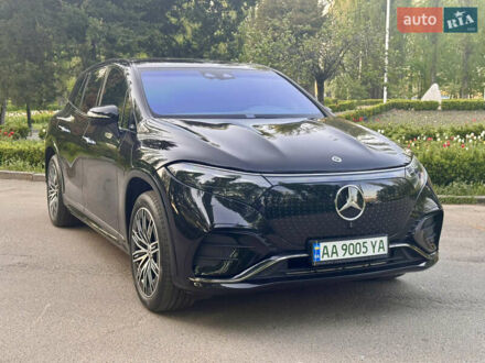 Мерседес EQS SUV 2023 у Києві на Automoto.ua Чорний Мерседес EQS SUV, об'ємом двигуна 0 л та пробігом 44 тис. км за 115000 $, фото 1 на Automoto.ua