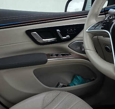 Мерседес EQS SUV, объемом двигателя 0 л и пробегом 27 тыс. км за 54900 $, фото 10 на Automoto.ua