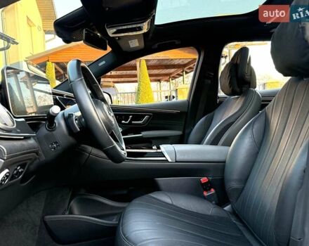Сірий Мерседес EQS SUV, об'ємом двигуна 0 л та пробігом 27 тис. км за 58900 $, фото 19 на Automoto.ua