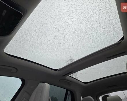 Серый Мерседес EQS SUV, объемом двигателя 0 л и пробегом 42 тыс. км за 59999 $, фото 63 на Automoto.ua