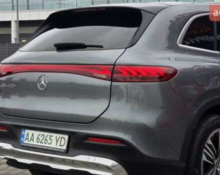 Серый Мерседес EQS SUV, объемом двигателя 0 л и пробегом 42 тыс. км за 59999 $, фото 13 на Automoto.ua