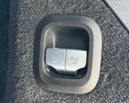 Сірий Мерседес EQS SUV, об'ємом двигуна 0 л та пробігом 27 тис. км за 58900 $, фото 55 на Automoto.ua