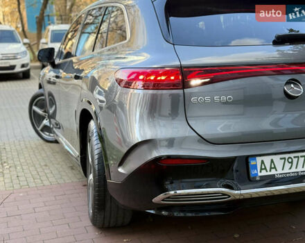 Серый Мерседес EQS SUV, объемом двигателя 0 л и пробегом 16 тыс. км за 85500 $, фото 12 на Automoto.ua