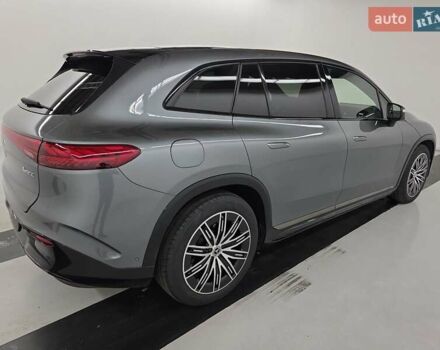 Серый Мерседес EQS SUV, объемом двигателя 0 л и пробегом 33 тыс. км за 82000 $, фото 3 на Automoto.ua