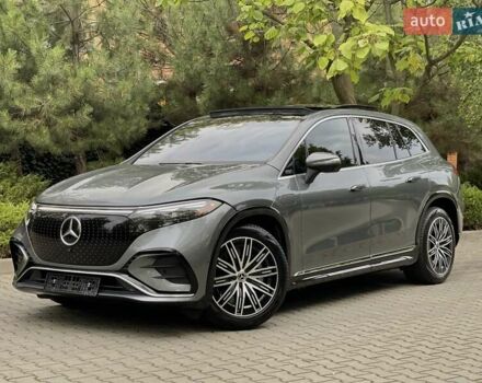 Серый Мерседес EQS SUV, объемом двигателя 0 л и пробегом 45 тыс. км за 67900 $, фото 1 на Automoto.ua