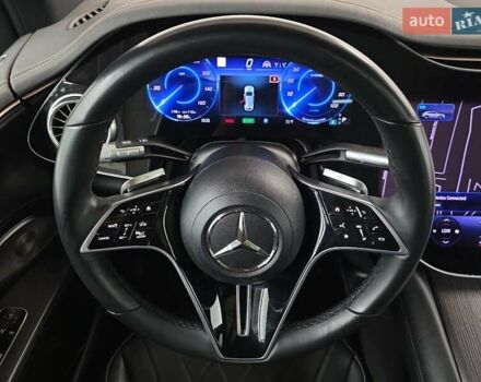 Серый Мерседес EQS SUV, объемом двигателя 0 л и пробегом 33 тыс. км за 82000 $, фото 6 на Automoto.ua