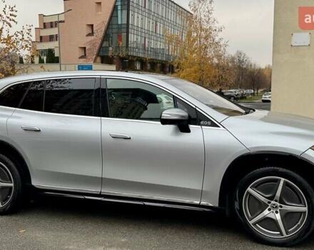 Серый Мерседес EQS SUV, объемом двигателя 0 л и пробегом 27 тыс. км за 78000 $, фото 1 на Automoto.ua