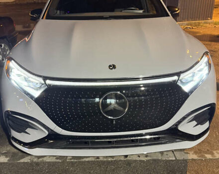 Серый Мерседес EQS SUV, объемом двигателя 0 л и пробегом 10 тыс. км за 69000 $, фото 5 на Automoto.ua