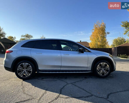 Серый Мерседес EQS SUV, объемом двигателя 0 л и пробегом 31 тыс. км за 72000 $, фото 14 на Automoto.ua