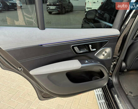 Серый Мерседес EQS SUV, объемом двигателя 0 л и пробегом 61 тыс. км за 59000 $, фото 15 на Automoto.ua