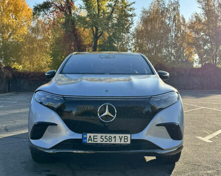 Серый Мерседес EQS SUV, объемом двигателя 0 л и пробегом 31 тыс. км за 72000 $, фото 1 на Automoto.ua