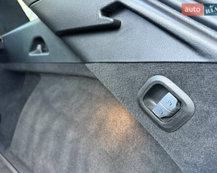 Серый Мерседес EQS SUV, объемом двигателя 0 л и пробегом 16 тыс. км за 85500 $, фото 20 на Automoto.ua