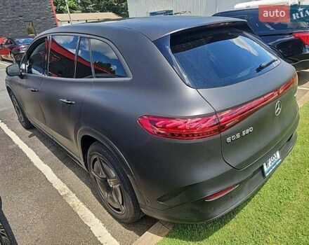 Серый Мерседес EQS SUV, объемом двигателя 0 л и пробегом 31 тыс. км за 50000 $, фото 2 на Automoto.ua
