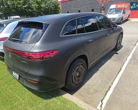 Серый Мерседес EQS SUV, объемом двигателя 0 л и пробегом 31 тыс. км за 50000 $, фото 3 на Automoto.ua