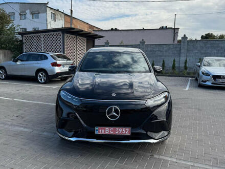 Серый Мерседес EQS SUV, объемом двигателя 0 л и пробегом 61 тыс. км за 59000 $, фото 1 на Automoto.ua