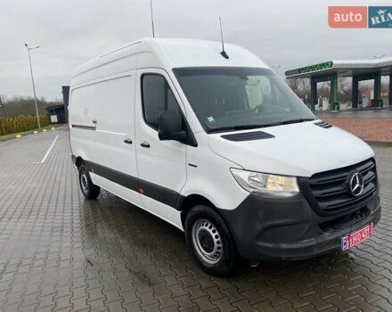 Белый Мерседес eSprinter, объемом двигателя 0 л и пробегом 26 тыс. км за 18300 $, фото 2 на Automoto.ua